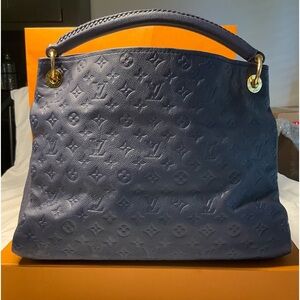 Authentic Louis Vuitton Monogram Empreinte Leather Artsy MM in Midnight Blue